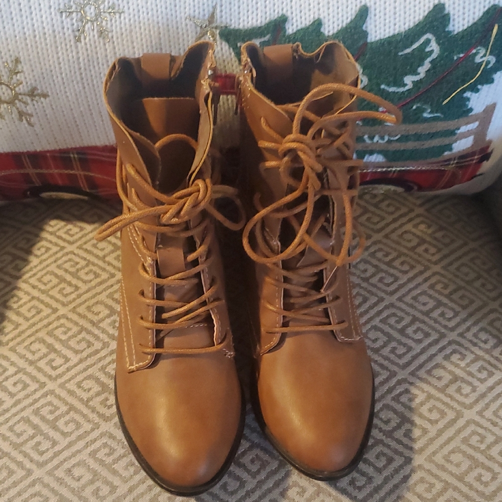 Bella Marie Brown Lace-Up Boots